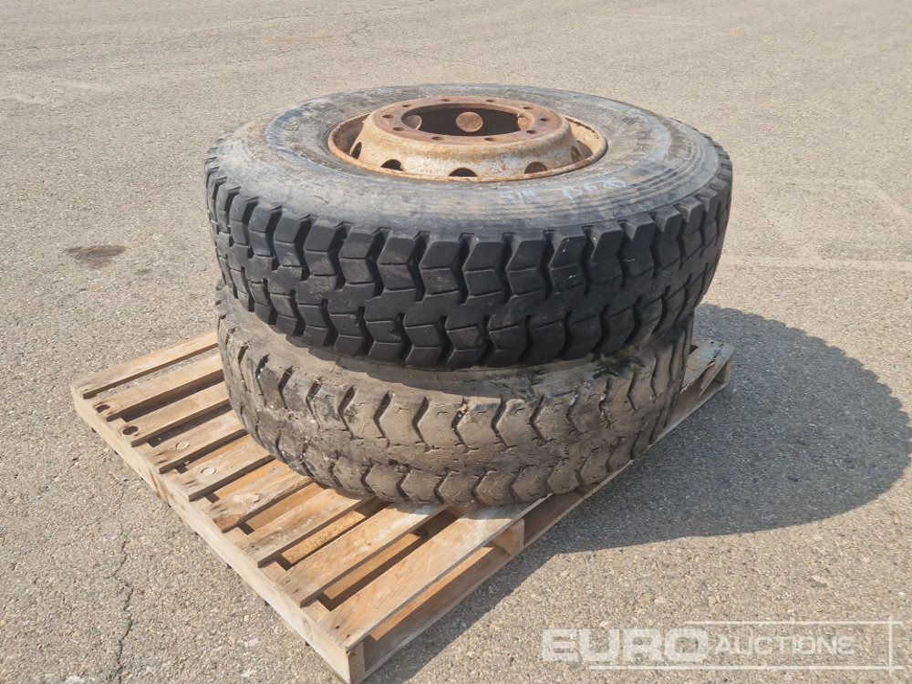 Hankook Pallet of 13R22.5 Wheels (2 of) - Neumático: foto 2 Hankook Pallet of 13R22.5 Wheels (2 of) - Neumático: foto 2