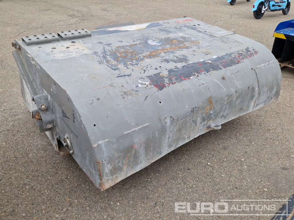 2015 Bobcat 60 SWEEPER - Implemento para Minicargadora: foto 3 2015 Bobcat 60 SWEEPER - Implemento para Minicargadora: foto 3