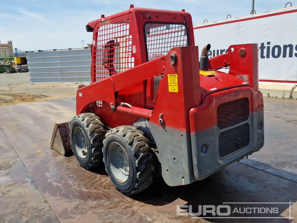 Komatsu SK-714 - Minicargadora: foto 3 Komatsu SK-714 - Minicargadora: foto 3