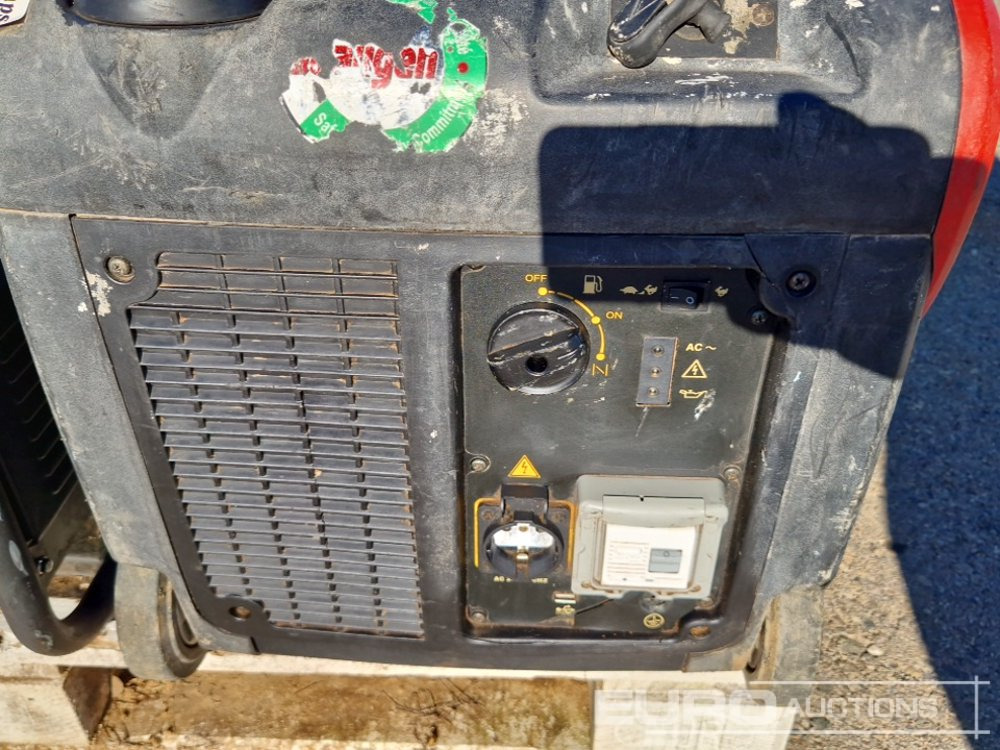 Equipo de construcción Lot of Generators: Honda EX7, Ras TL2500, Access 3000 (3 of for Spares): foto 7 Equipo de construcción Lot of Generators: Honda EX7, Ras TL2500, Access 3000 (3 of for Spares): foto 7