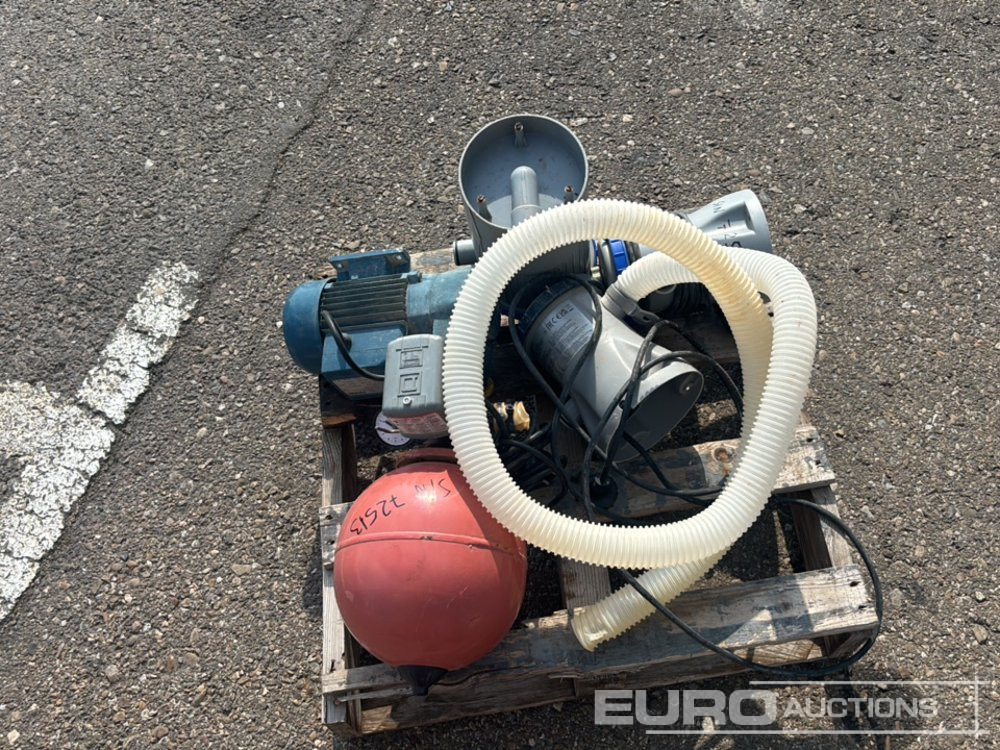 Submersible Water Pumps (3 of) / Bombas de Agua - Equipo de construcción: foto 4 Submersible Water Pumps (3 of) / Bombas de Agua - Equipo de construcción: foto 4
