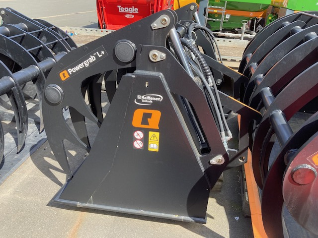 Alö Powergrab L 240 für Cargo 740 - Cargador frontal para tractor: foto 2 Alö Powergrab L 240 für Cargo 740 - Cargador frontal para tractor: foto 2