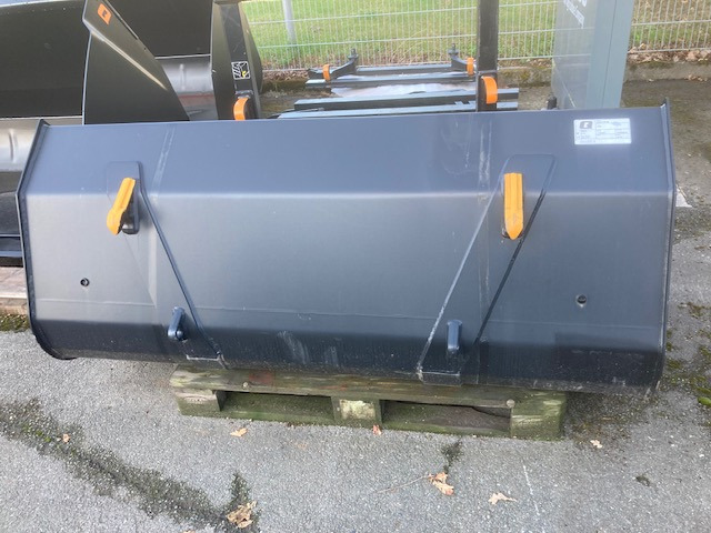 Alö Volumenschaufel VM 245 - Cargador frontal para tractor: foto 2 Alö Volumenschaufel VM 245 - Cargador frontal para tractor: foto 2