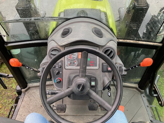 Claas Axos 310 - Tractor: foto 3 Claas Axos 310 - Tractor: foto 3