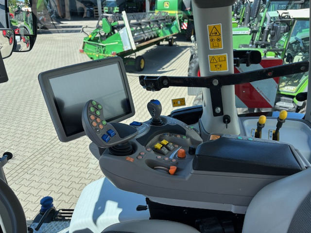 Deutz-Fahr Agrotron 6215 TTV Warrior -RTK - Tractor: foto 3 Deutz-Fahr Agrotron 6215 TTV Warrior -RTK - Tractor: foto 3
