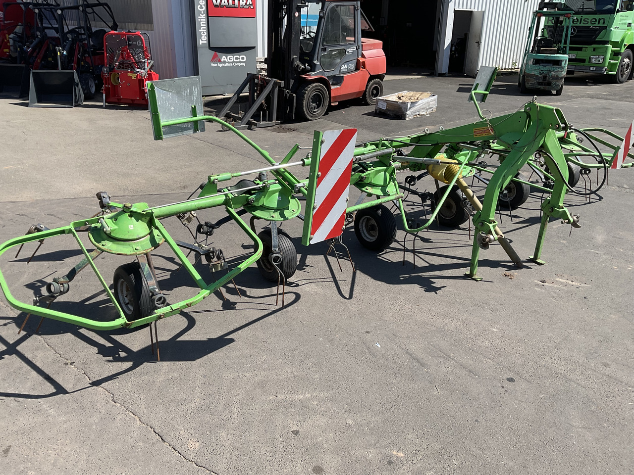 Deutz-Fahr KH 2.64 Heuwender - Henificadora: foto 2 Deutz-Fahr KH 2.64 Heuwender - Henificadora: foto 2