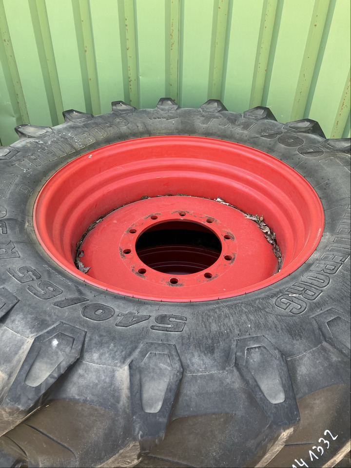 Fendt 2x Komplettrad 540/65R30 TB - Neumáticos y llantas: foto 3 Fendt 2x Komplettrad 540/65R30 TB - Neumáticos y llantas: foto 3