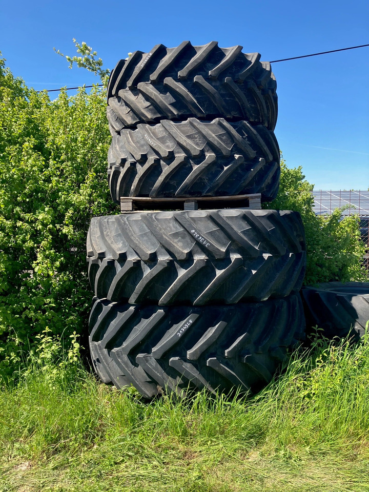 Fendt 650/60R38 750/70R44 - Neumáticos y llantas: foto 1 Fendt 650/60R38 750/70R44 - Neumáticos y llantas: foto 1