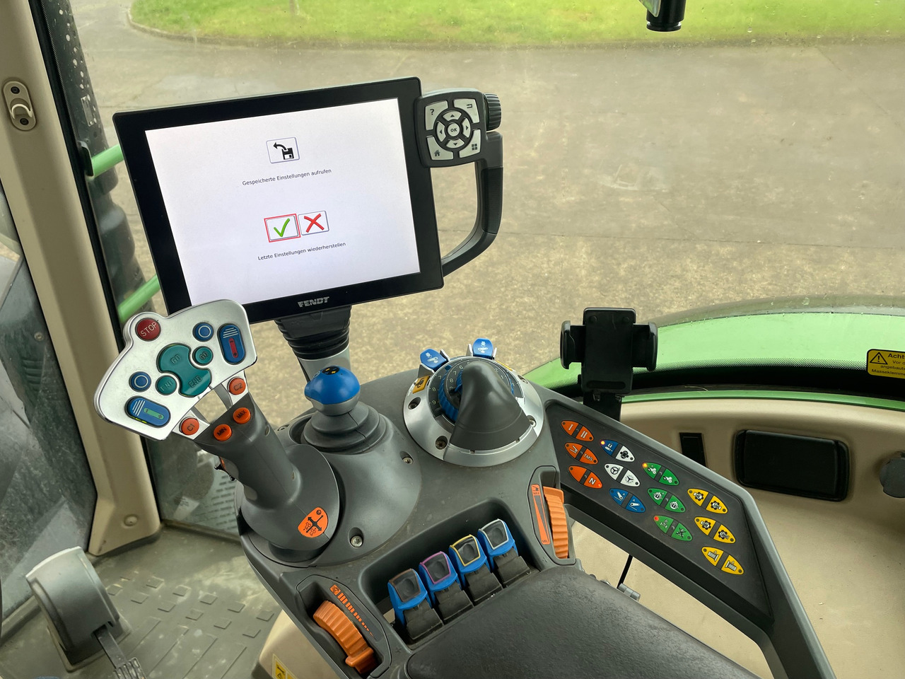 Fendt 718 Vario S4 ProfiPlus - Tractor: foto 3 Fendt 718 Vario S4 ProfiPlus - Tractor: foto 3