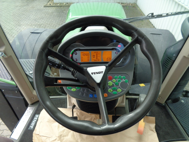 Fendt 720 Vario S4 Power - Tractor: foto 2 Fendt 720 Vario S4 Power - Tractor: foto 2