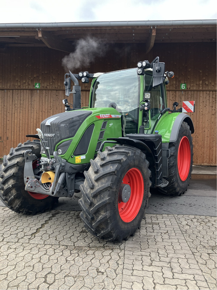 Fendt 724 Vario Gen6 - Tractor: foto 1 Fendt 724 Vario Gen6 - Tractor: foto 1
