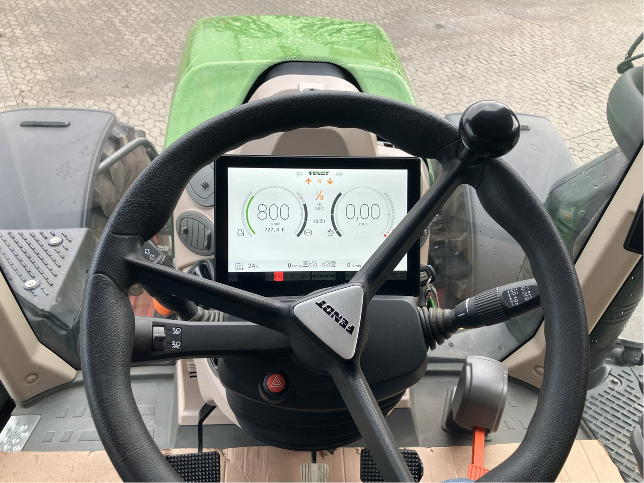 Fendt 724 Vario Gen6 - Tractor: foto 4 Fendt 724 Vario Gen6 - Tractor: foto 4