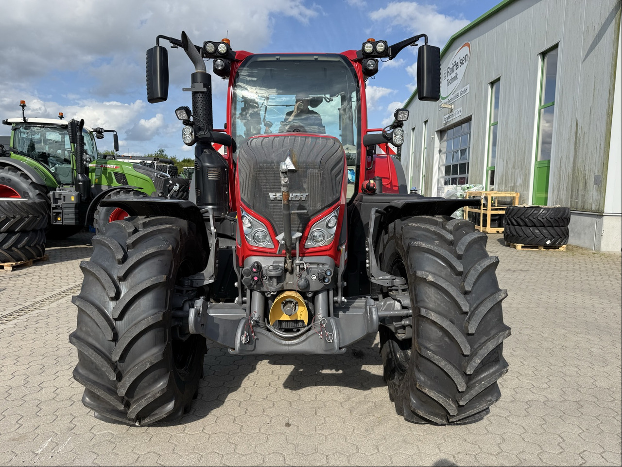 Fendt 724 Vario Gen6 ProfiPlus - Tractor: foto 3 Fendt 724 Vario Gen6 ProfiPlus - Tractor: foto 3