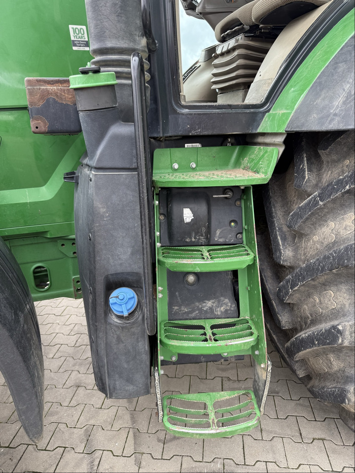 John Deere 7310R E23 - Tractor: foto 3 John Deere 7310R E23 - Tractor: foto 3