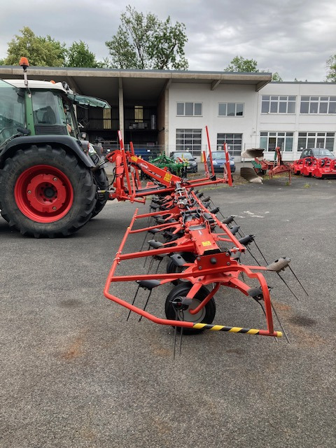 Kuhn GF 10803 Heuwender - Henificadora: foto 2 Kuhn GF 10803 Heuwender - Henificadora: foto 2