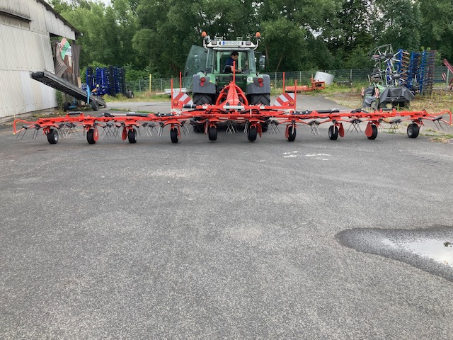 Kuhn GF 10803 Heuwender - Henificadora: foto 1 Kuhn GF 10803 Heuwender - Henificadora: foto 1