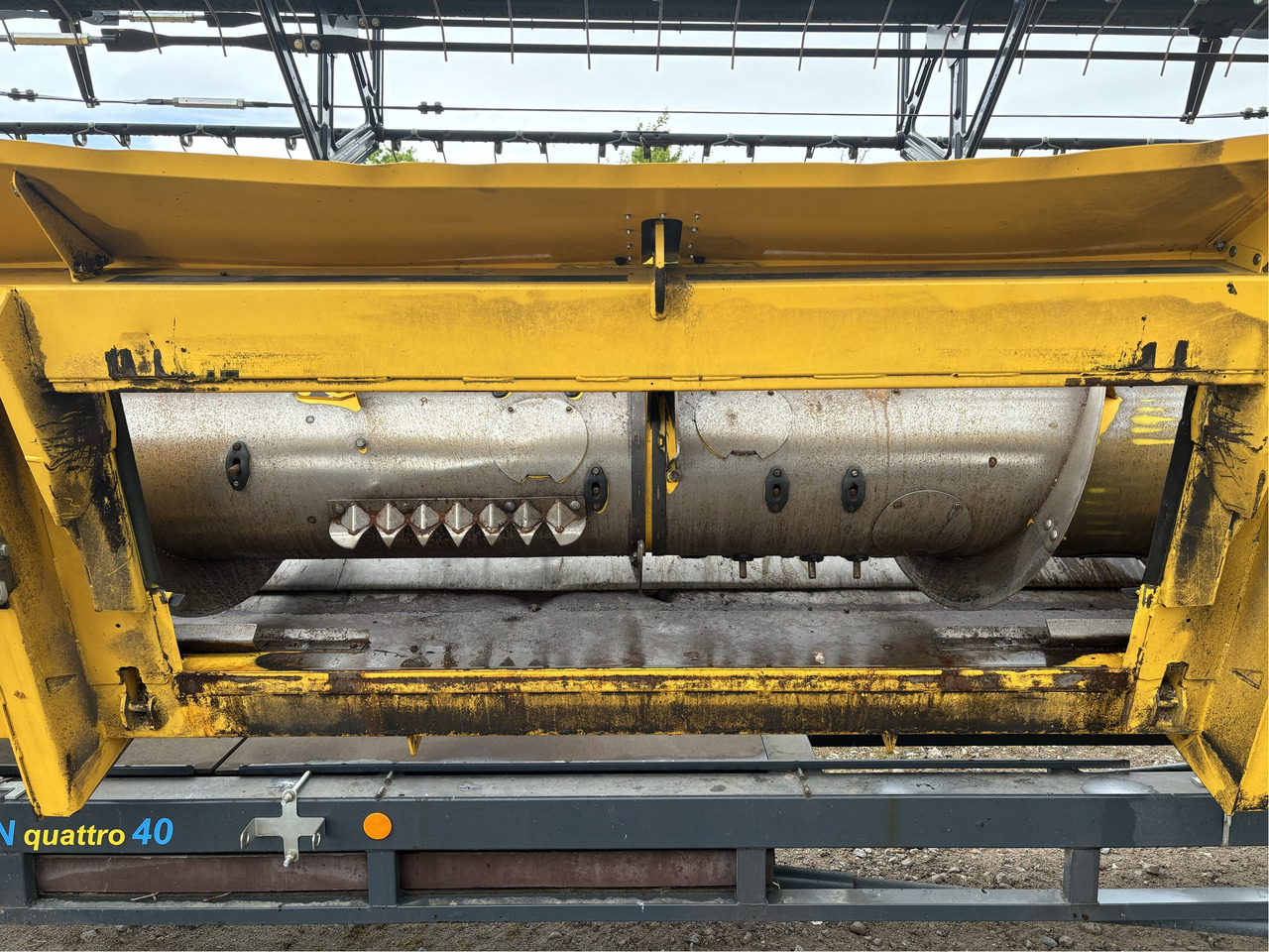 New Holland Schneidwerk Varifeed12.5 - Cosechadora de granos: foto 5 New Holland Schneidwerk Varifeed12.5 - Cosechadora de granos: foto 5