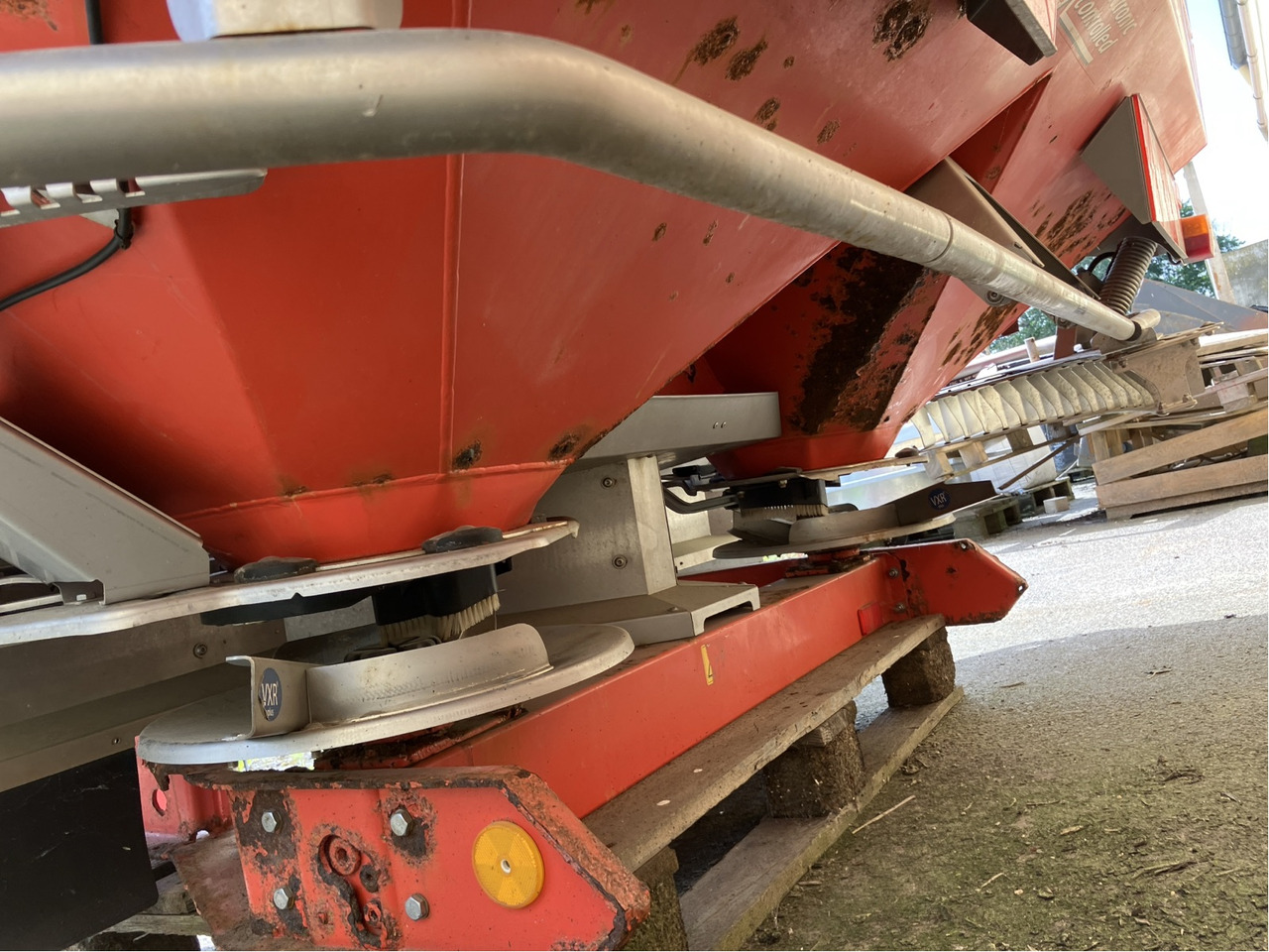 Rauch Axera Serie EMC 30.1 - Esparcidor de fertilizantes: foto 4 Rauch Axera Serie EMC 30.1 - Esparcidor de fertilizantes: foto 4