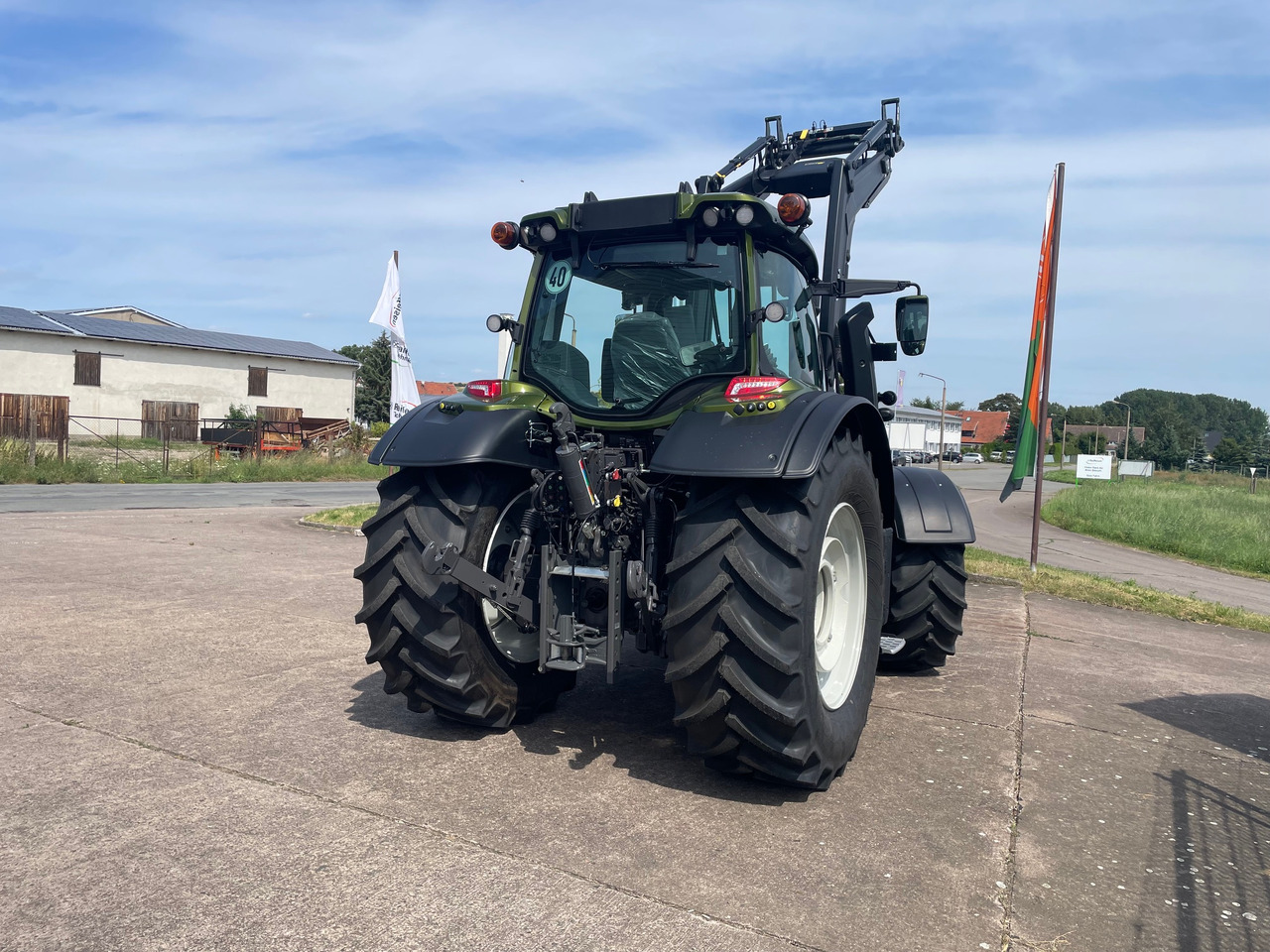 Valtra N155 EA 2B1 - Tractor: foto 4 Valtra N155 EA 2B1 - Tractor: foto 4