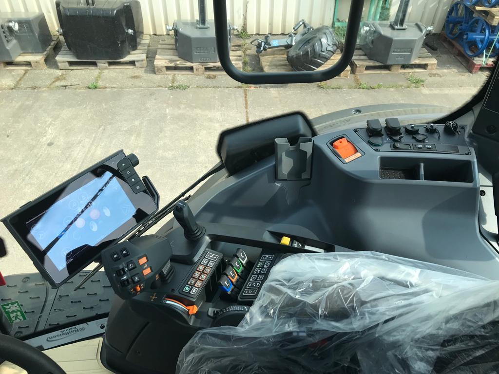 Valtra N175 V 2B1 - Tractor: foto 4 Valtra N175 V 2B1 - Tractor: foto 4