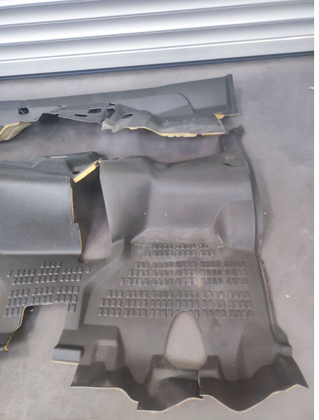 Nissan Floor Mat - Cabina e interior para Camión: foto 5 Nissan Floor Mat - Cabina e interior para Camión: foto 5