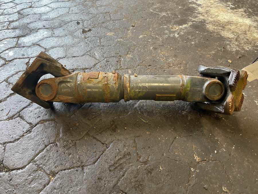 IVECO PROPSHAFT 41201728 - Árbol de transmisión para Camión: foto 1 IVECO PROPSHAFT 41201728 - Árbol de transmisión para Camión: foto 1