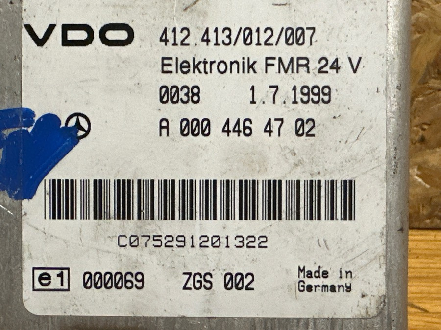 MERCEDES VDO EUC A0004464702 - Sistema eléctrico para Camión: foto 2 MERCEDES VDO EUC A0004464702 - Sistema eléctrico para Camión: foto 2