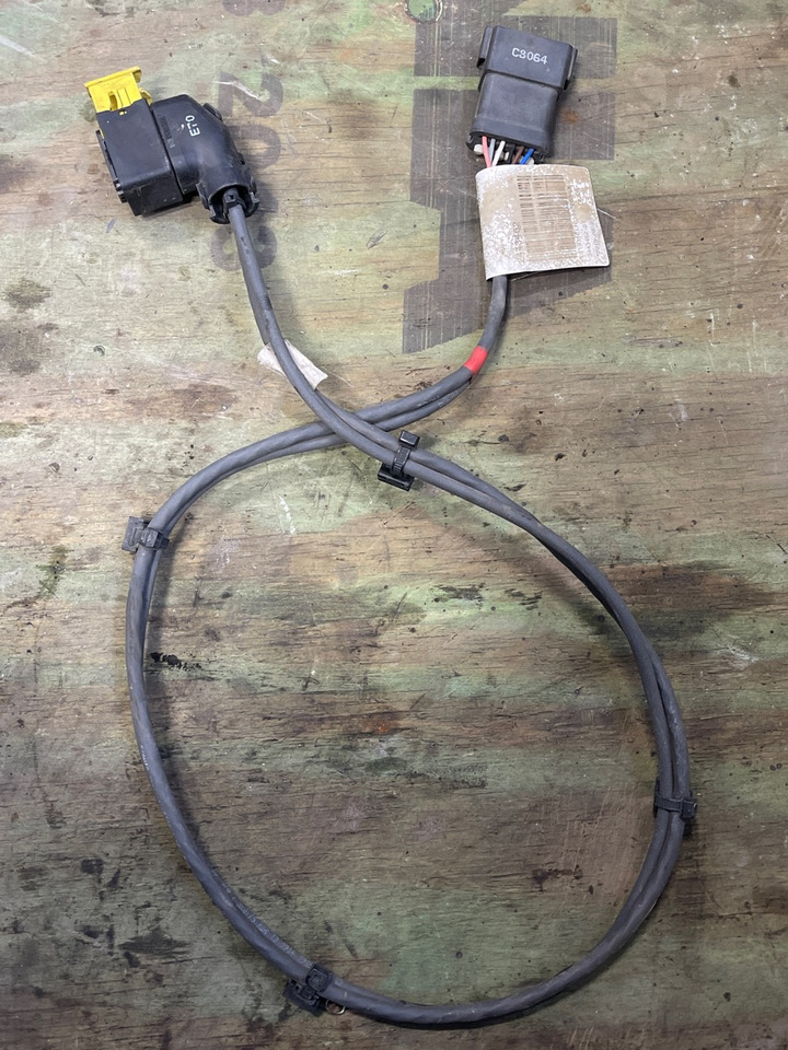 SCANIA CABELS 2443462 - Cables/ Alambres para Camión: foto 1 SCANIA CABELS 2443462 - Cables/ Alambres para Camión: foto 1