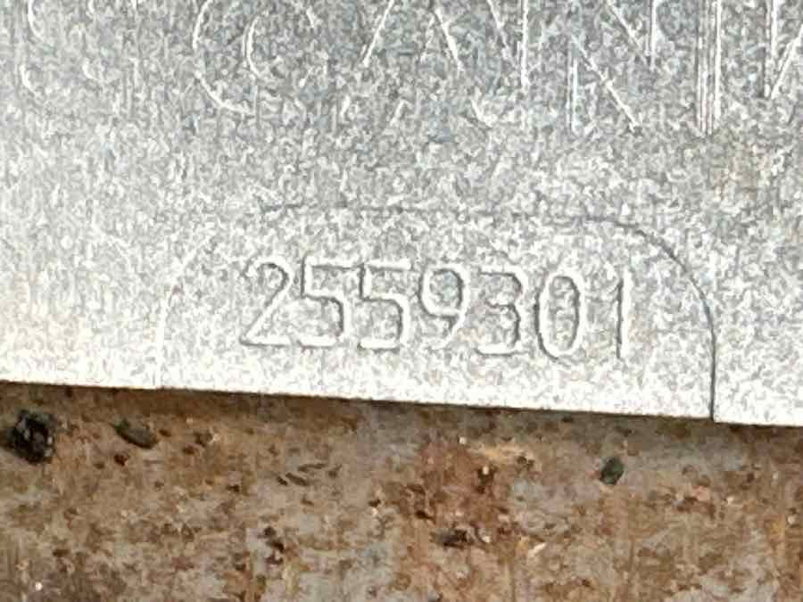 SCANIA STEP PLATE 2559301 - Carrocería y exterior para Camión: foto 3 SCANIA STEP PLATE 2559301 - Carrocería y exterior para Camión: foto 3