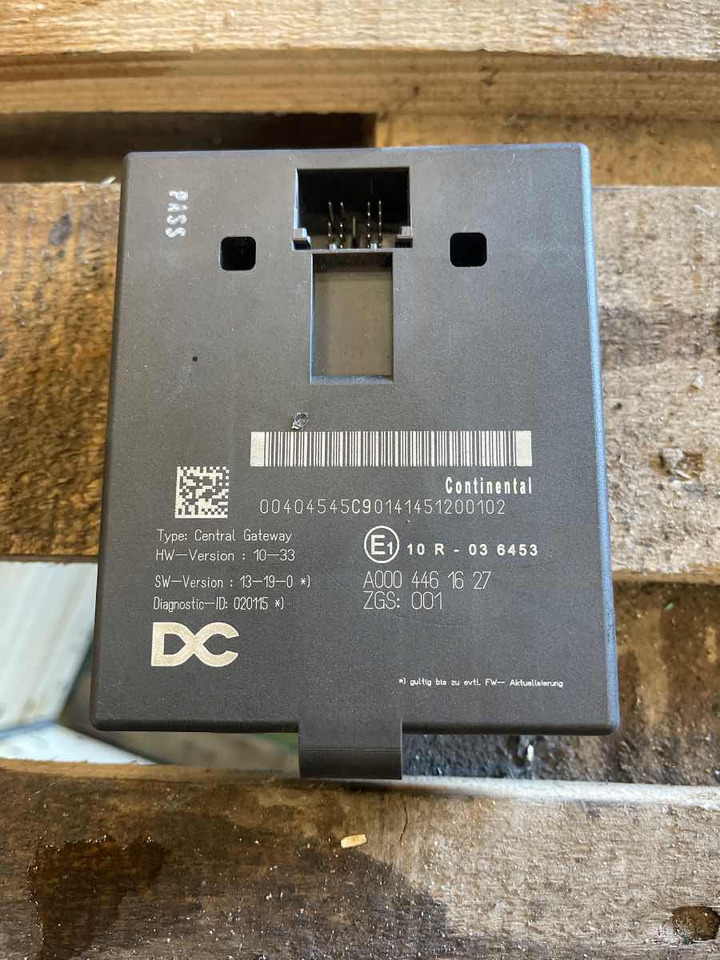 SETRA / MERCEDES ECU A0004461727 - Unidad de control para Autobús: foto 1 SETRA / MERCEDES ECU A0004461727 - Unidad de control para Autobús: foto 1