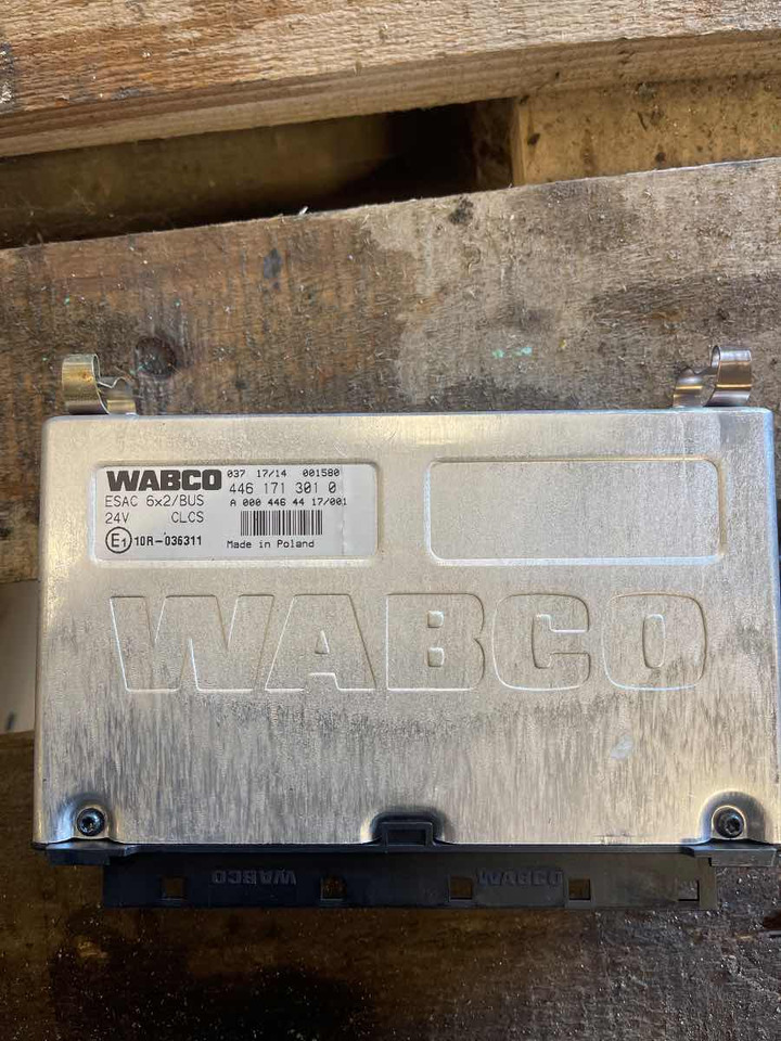 SETRA / MERCEDES ECU A0004464417 - Unidad de control para Autobús: foto 1 SETRA / MERCEDES ECU A0004464417 - Unidad de control para Autobús: foto 1