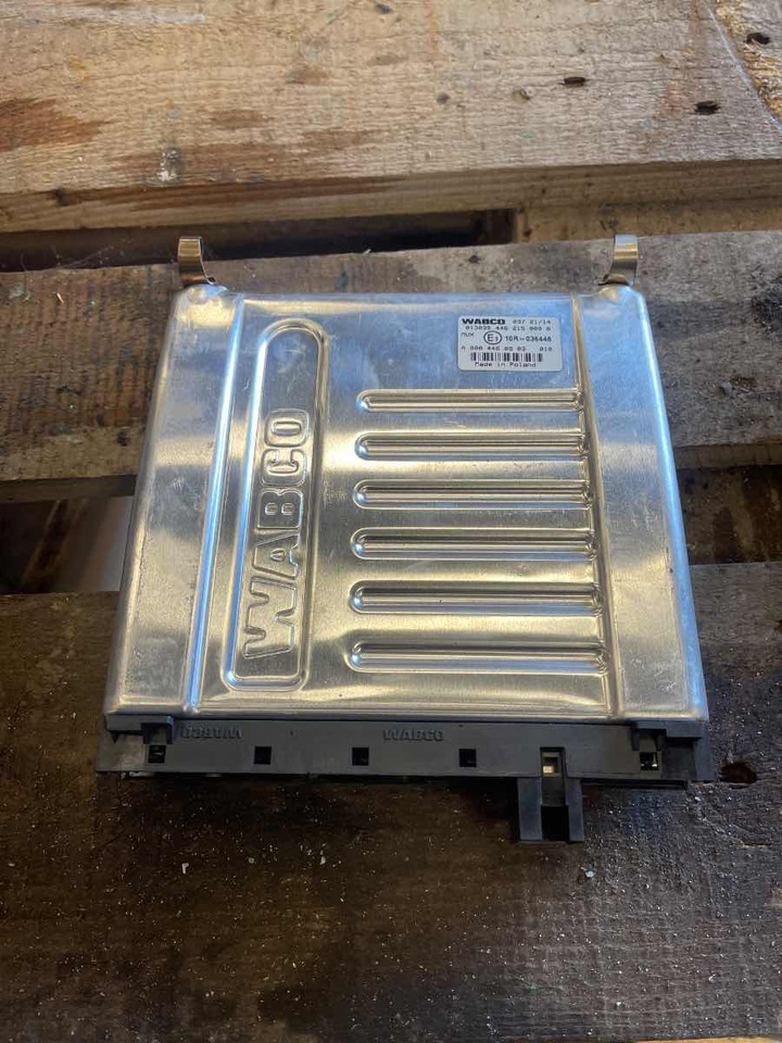 SETRA / MERCEDES ECU ECTS A0004460903 - Unidad de control para Autobús: foto 1 SETRA / MERCEDES ECU ECTS A0004460903 - Unidad de control para Autobús: foto 1