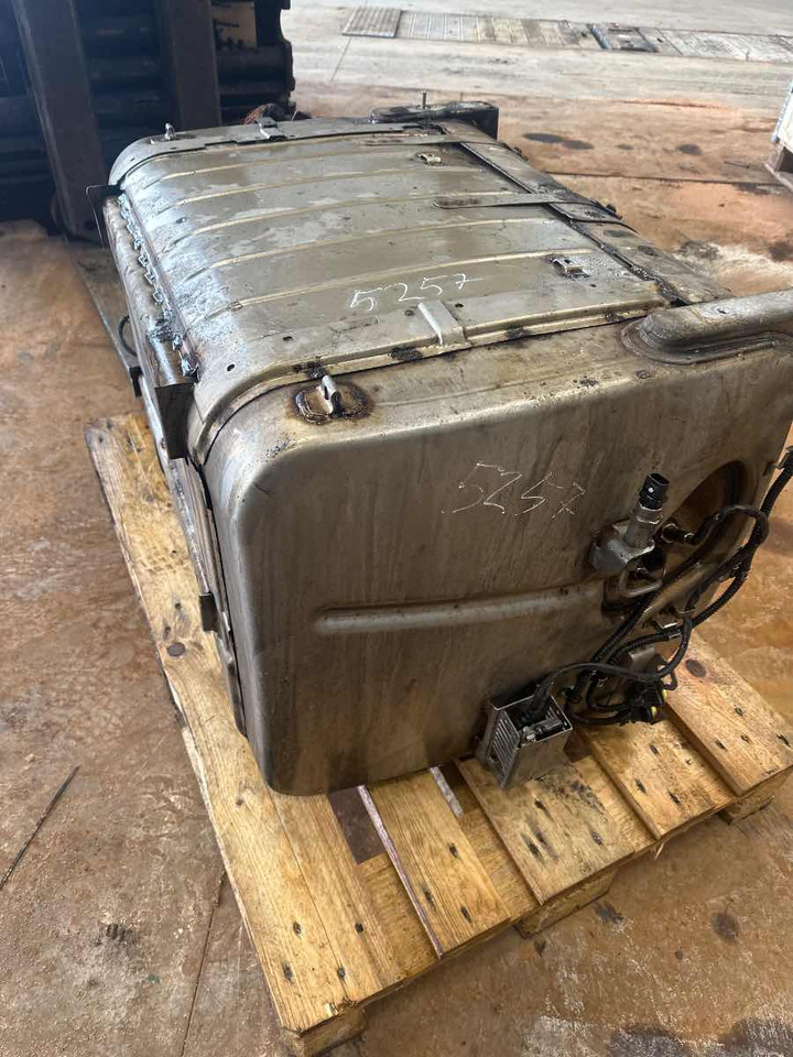 SETRA / MERCEDES EXHAUST A0104900512 - Colector de escape para Autobús: foto 1 SETRA / MERCEDES EXHAUST A0104900512 - Colector de escape para Autobús: foto 1