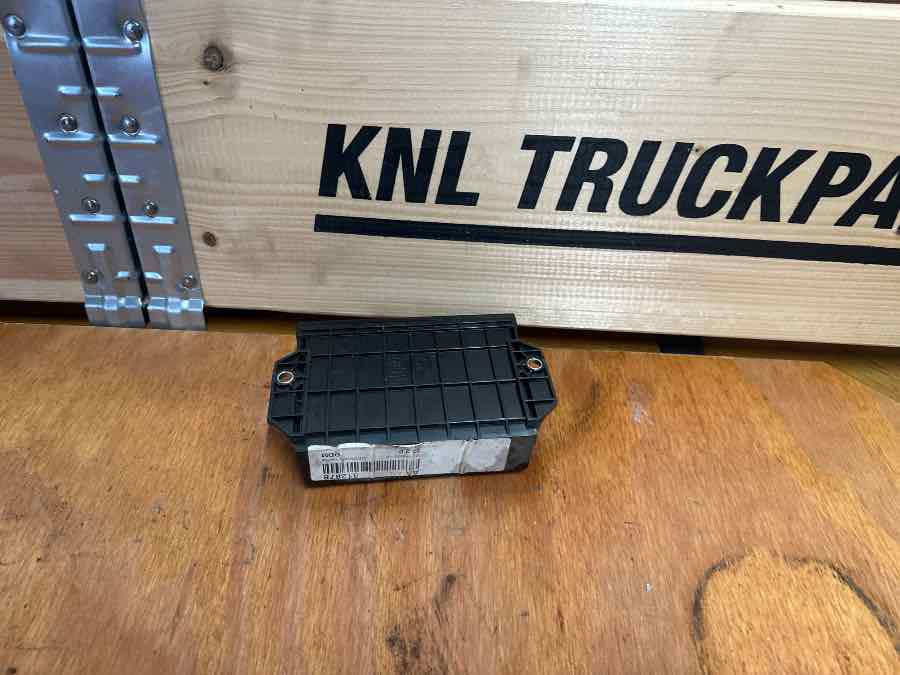 VOLVO ECU CONTROL UNIT 24059324 - Sistema eléctrico para Camión: foto 2 VOLVO ECU CONTROL UNIT 24059324 - Sistema eléctrico para Camión: foto 2