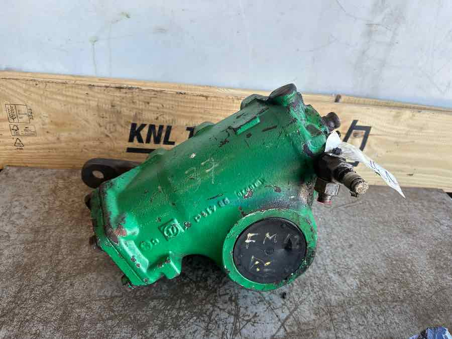 VOLVO STEERING GEAR 250303 - Dirección para Camión: foto 1 VOLVO STEERING GEAR 250303 - Dirección para Camión: foto 1