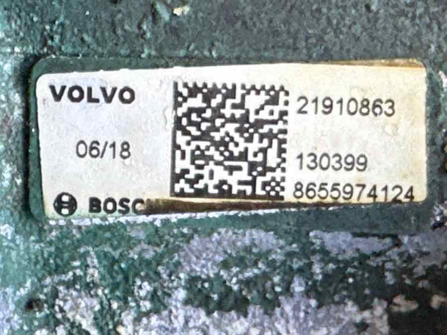 VOLVO STEERING PUMP 21910863 - Dirección para Camión: foto 3 VOLVO STEERING PUMP 21910863 - Dirección para Camión: foto 3