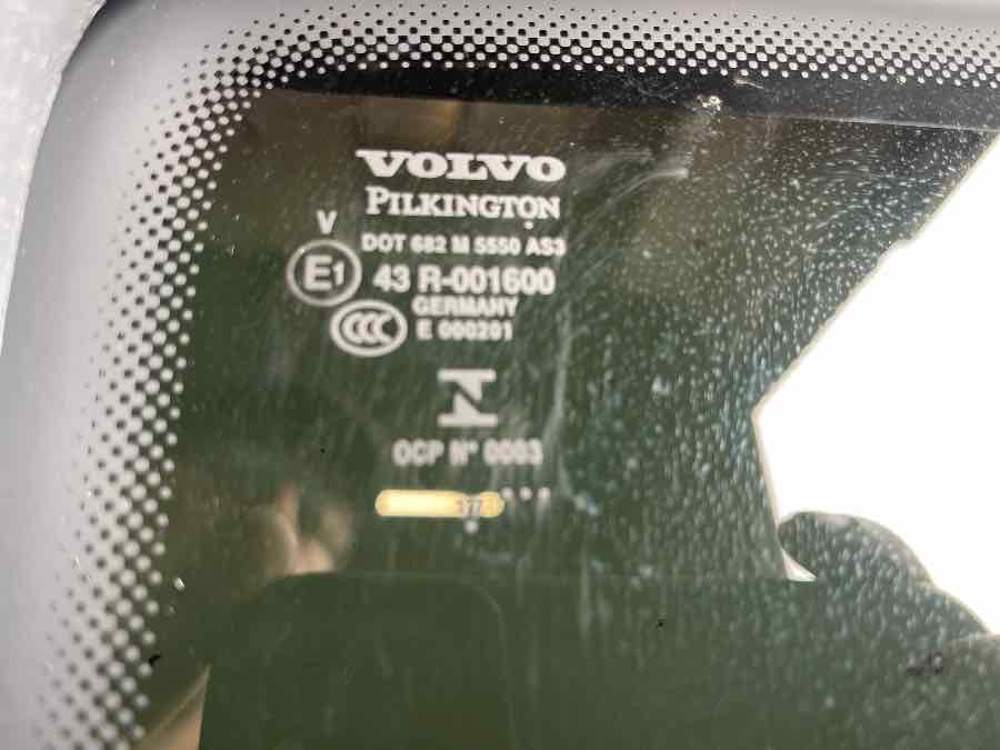 VOLVO SUNROOF 84415477 - Cabina e interior para Camión: foto 4 VOLVO SUNROOF 84415477 - Cabina e interior para Camión: foto 4