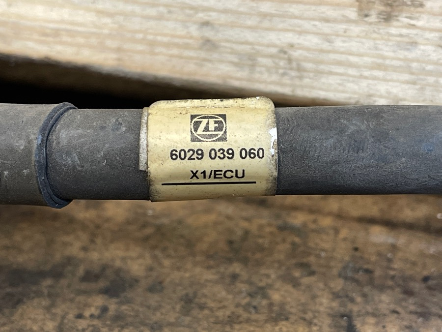ZF EST CABEL 6029039060 - Cables/ Alambres para Camión: foto 2 ZF EST CABEL 6029039060 - Cables/ Alambres para Camión: foto 2