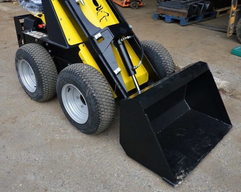 Minicargadora nuevo Tur Poland Mini Loader TUR N 520 Mini Hoflader Kompaktlader Briggs&Stratton: foto 36
