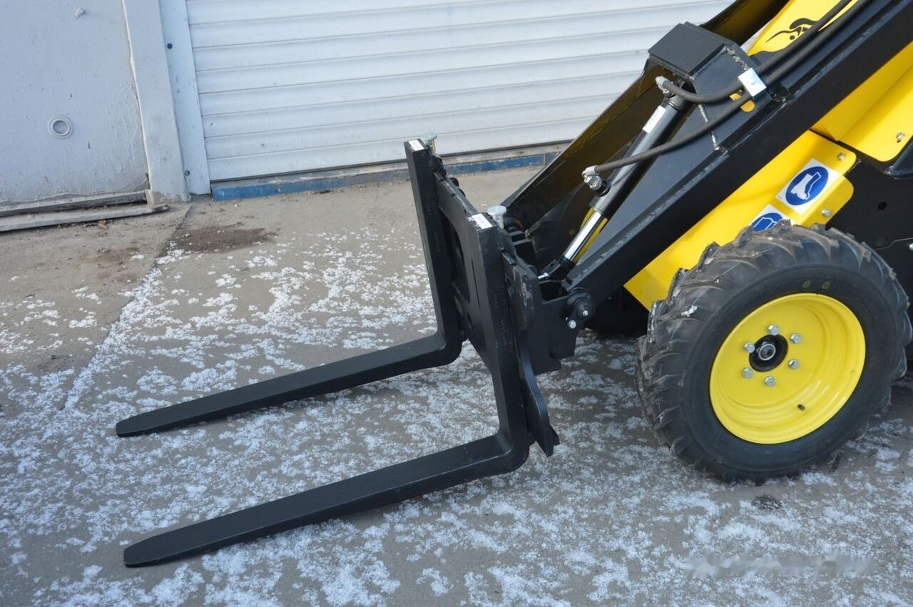 Minicargadora nuevo Tur Poland Mini Loader TUR N 520 Mini Hoflader Kompaktlader Briggs&Stratton: foto 23
