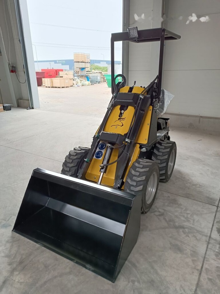 Minicargadora nuevo Tur Poland Mini Loader TUR N 520 Mini Hoflader Kompaktlader Briggs&Stratton: foto 48