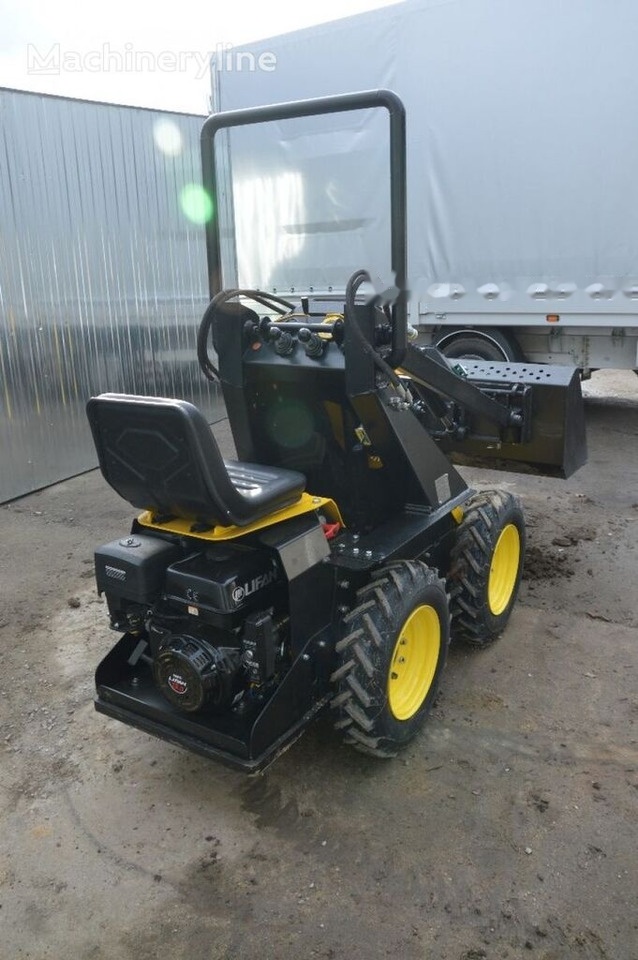 Minicargadora nuevo Tur Poland Mini Loader TUR N 520 Mini Hoflader Kompaktlader Briggs&Stratton: foto 25