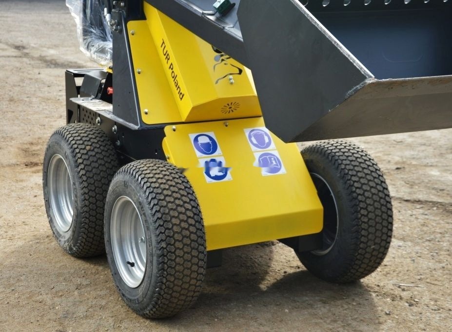 Minicargadora nuevo Tur Poland Mini Loader TUR N 520 Mini Hoflader Kompaktlader Briggs&Stratton: foto 9