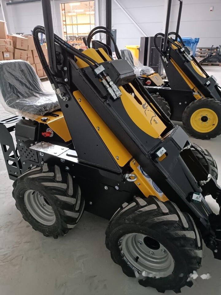 Minicargadora nuevo Tur Poland Mini Loader TUR N 520 Mini Hoflader Kompaktlader Briggs&Stratton: foto 47