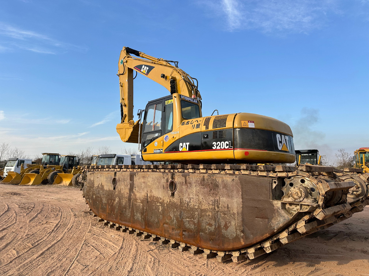 CAT 320CL - Excavadora anfibia: foto 1 CAT 320CL - Excavadora anfibia: foto 1