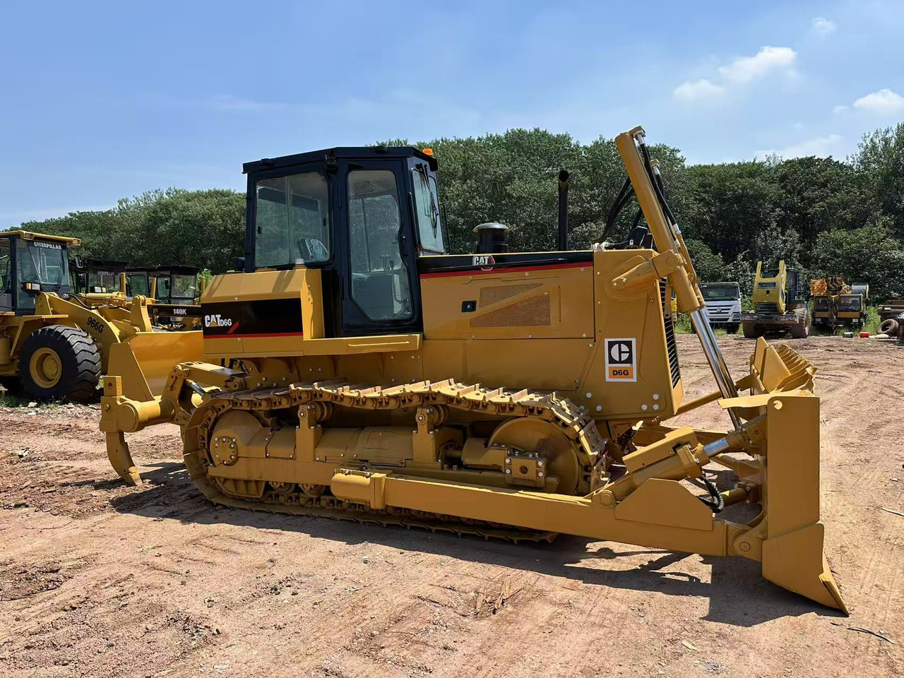 CAT D6G bulldozer - Bulldozer: foto 2 CAT D6G bulldozer - Bulldozer: foto 2