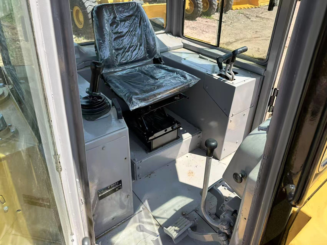 CAT D6G bulldozer - Bulldozer: foto 5 CAT D6G bulldozer - Bulldozer: foto 5