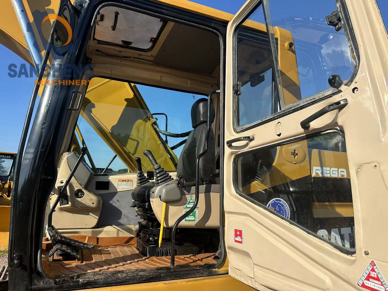 Excavadora de cadenas CATERPILLAR 320B: foto 10