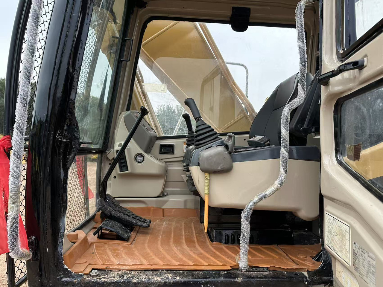 CATERPILLAR 320BL - Excavadora de cadenas: foto 5 CATERPILLAR 320BL - Excavadora de cadenas: foto 5