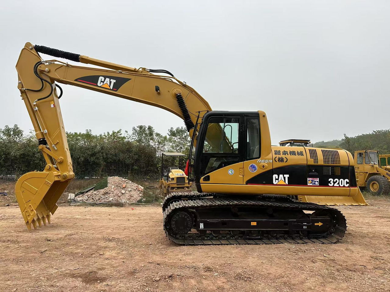 CATERPILLAR 320CL crawler excavator - Excavadora de cadenas: foto 1 CATERPILLAR 320CL crawler excavator - Excavadora de cadenas: foto 1